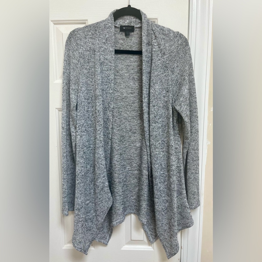 Gray knit open drapey cardigan. AB Studio.